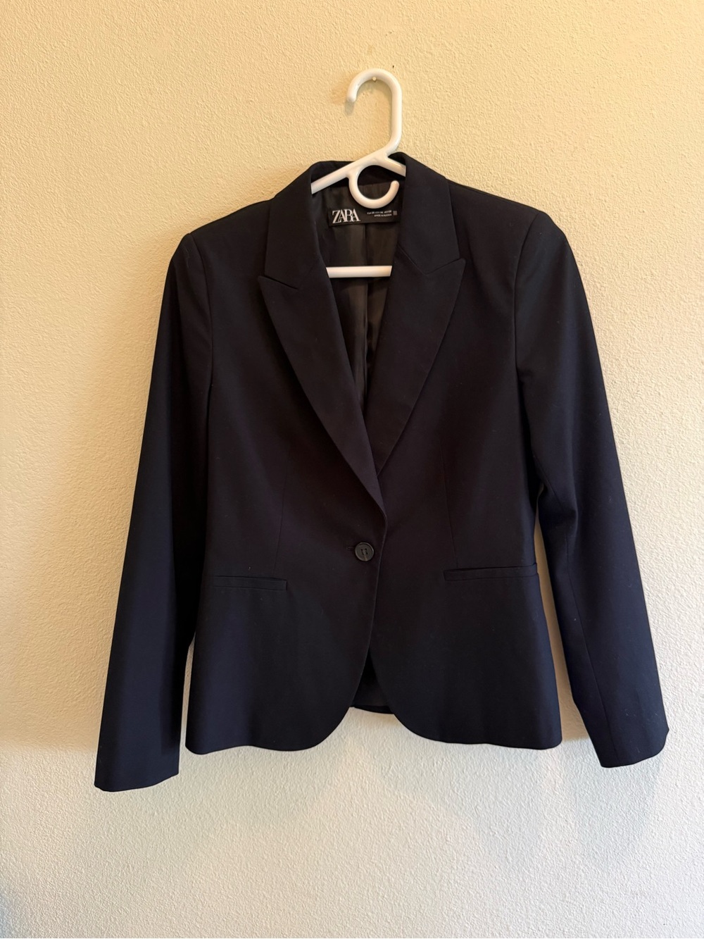Zara Black Single-Button Tailored Blazer